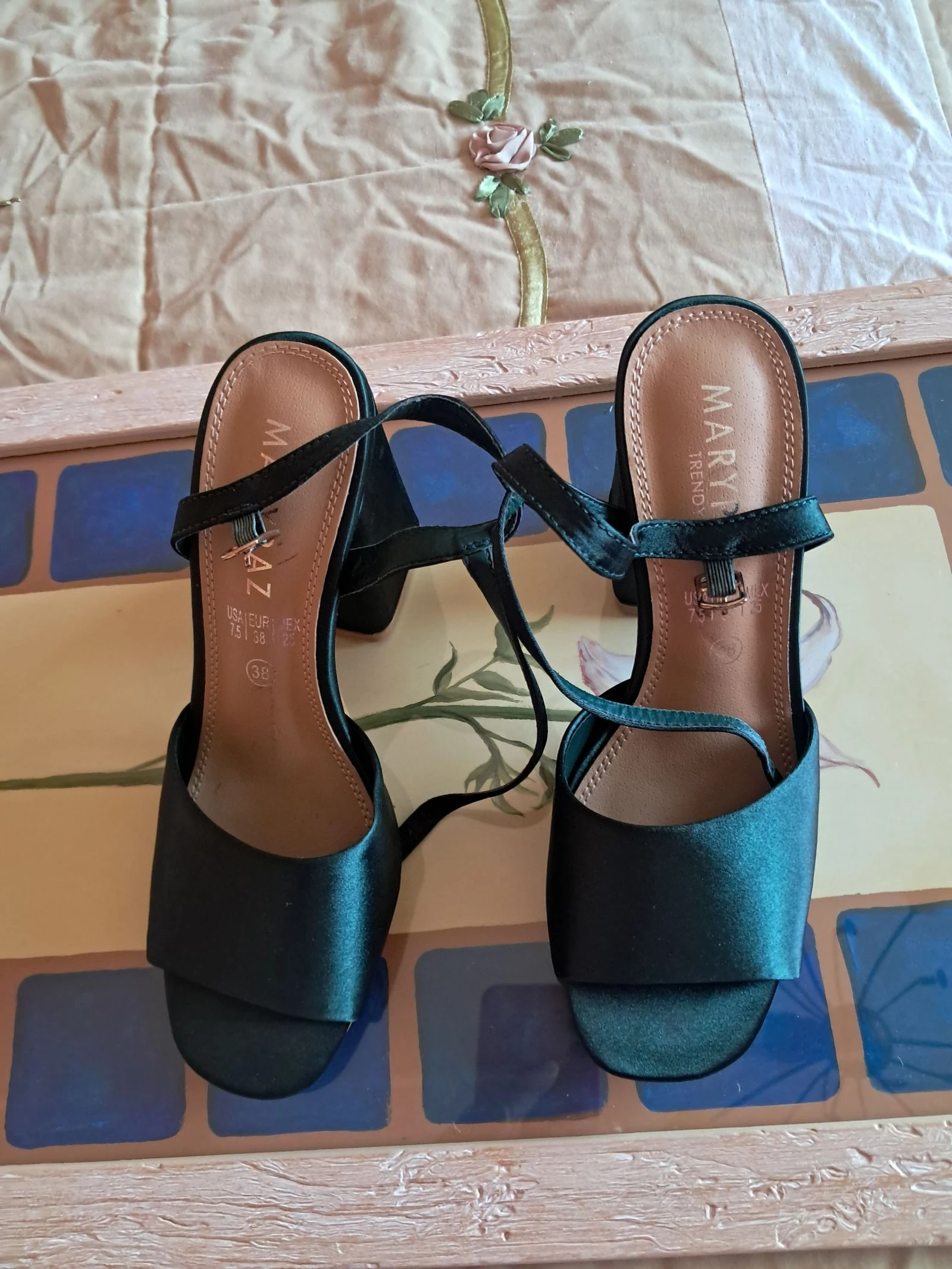 Sandalias tacón de mujer